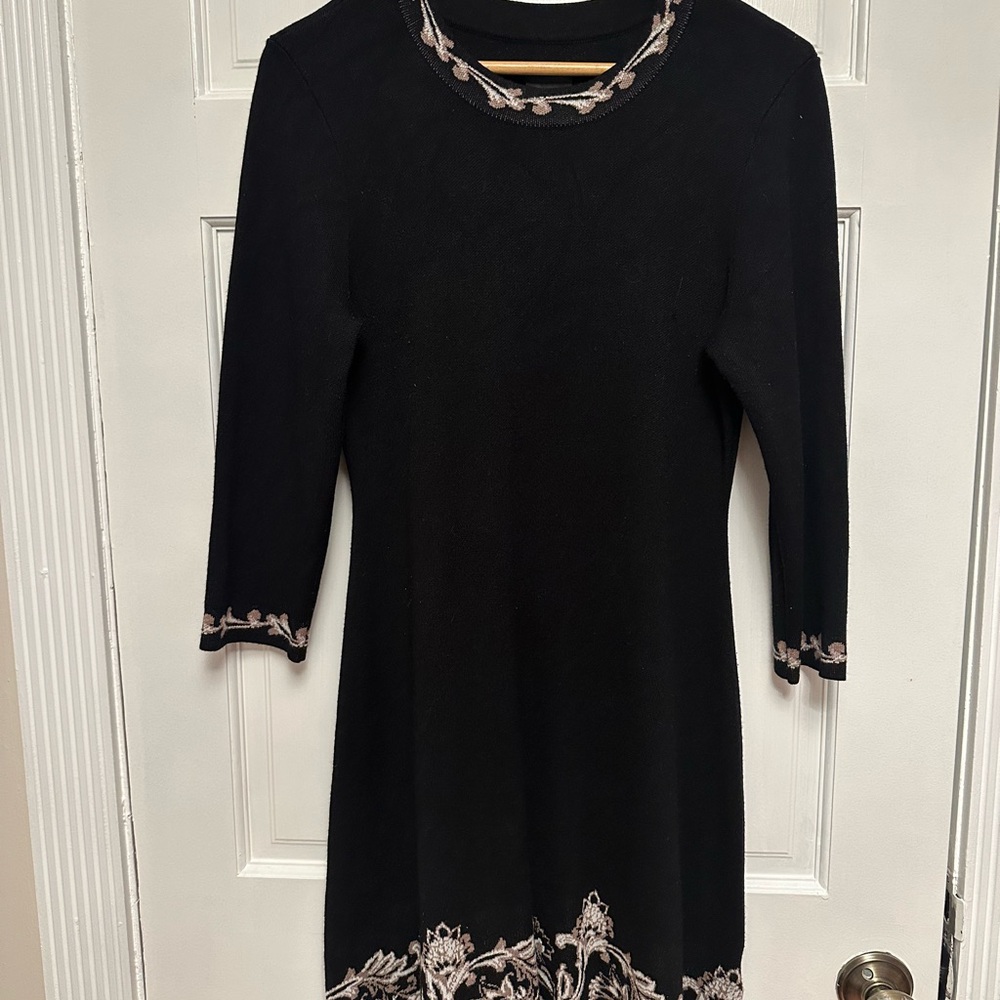 JH Collectibles Black  Dress with tan  Accents.feel like a sweater